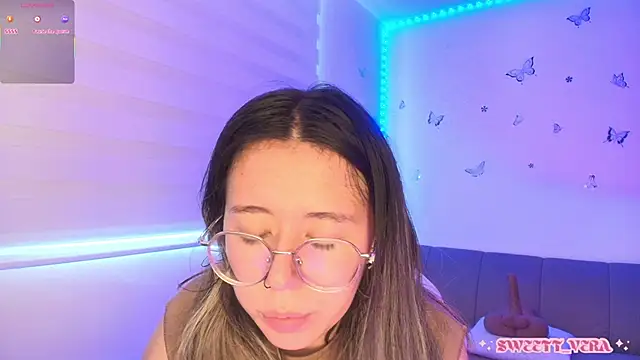 צ'אט XXX בשידור חי של sweettvera