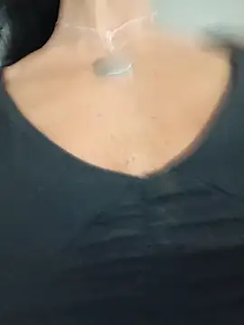 Biricchina6974 即時 XXX 聊天