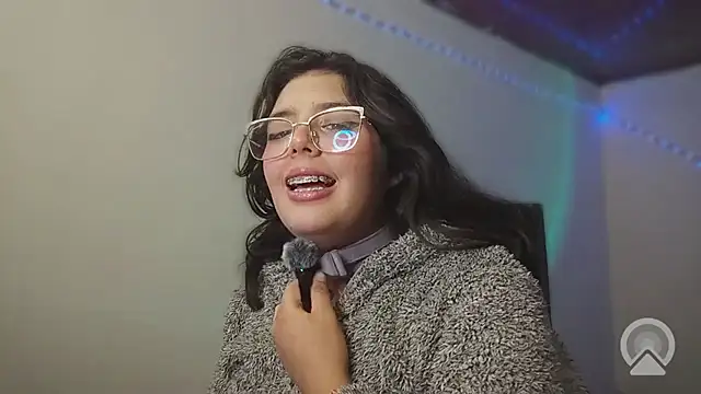 Pao_Ly élő XXX-chatje