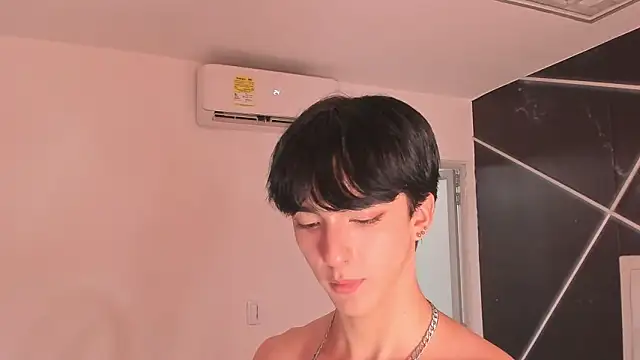 AerumChae Adlı Modelin Canlı XXX Sohbeti