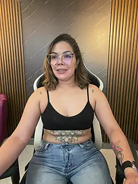 KellyBrooklyn_'s Live XXX Chat