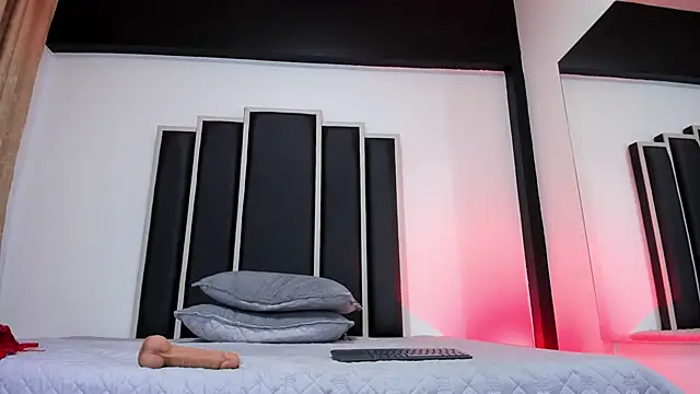 Chat +18 de Aura-bakerr ao vivo
