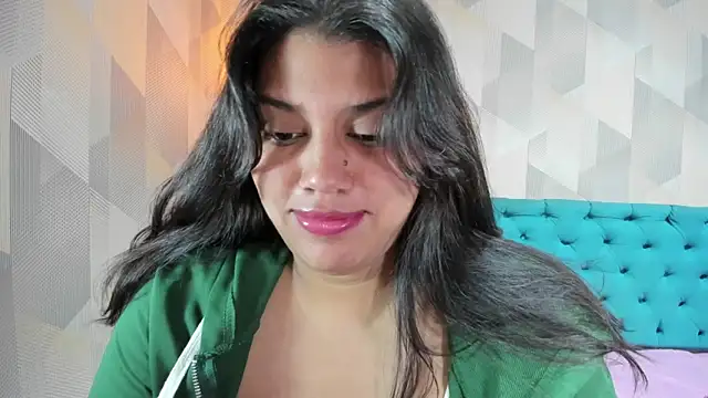 LindaBreeS Chat XXX live