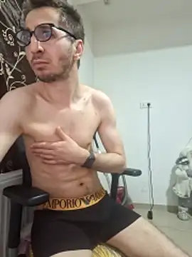 MattedOdobenus Chat XXX in diretta