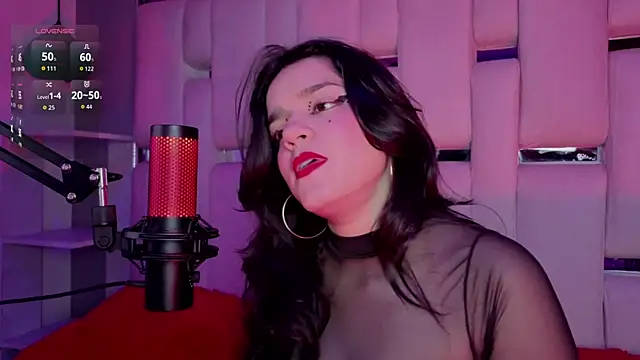 ValerieKay_ Chat XXX live