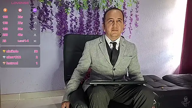 GreisyAndHazzan Chat XXX live