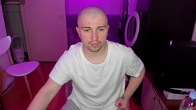Michael_Wolfborn Pertunjukan Webcam