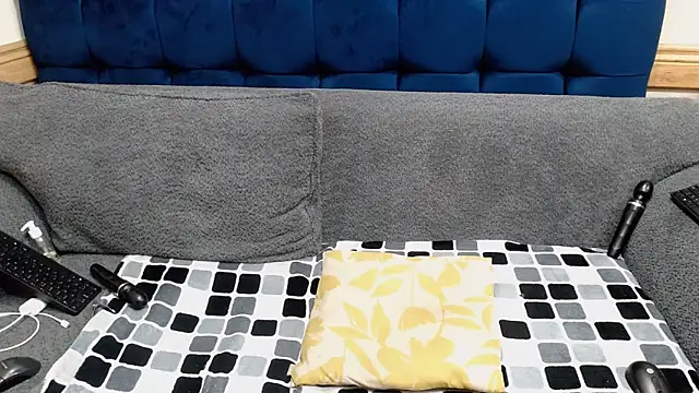 AriesCake Adlı Modelin Canlı XXX Sohbeti