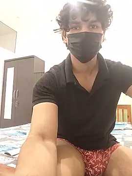 Goodmens5 Adlı Modelin Canlı XXX Sohbeti