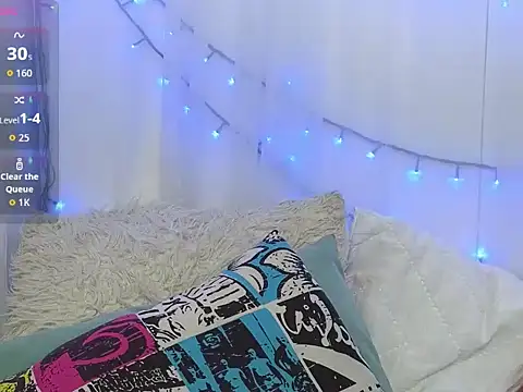 ninaa_fox 现场XXX聊天