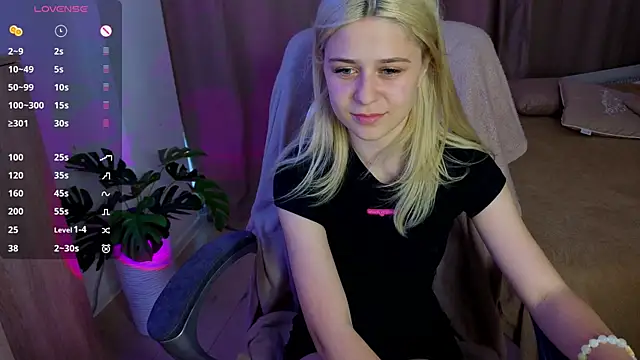 ApheliaStar XXX чат на живо