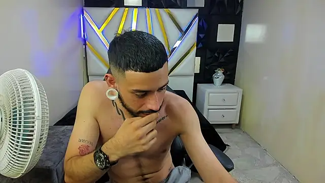 BrunoCarzon 现场XXX聊天