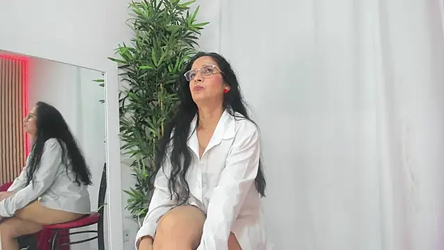 AnnaArela 라이브 XXX 채팅
