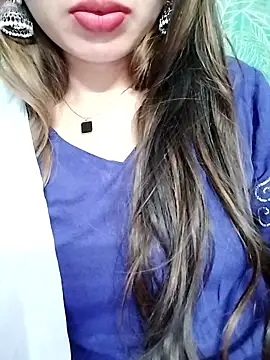 Chatroom XXX en direct de Noor_Darliing