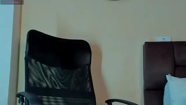 Онлайн чат XXX MikeRoss7777