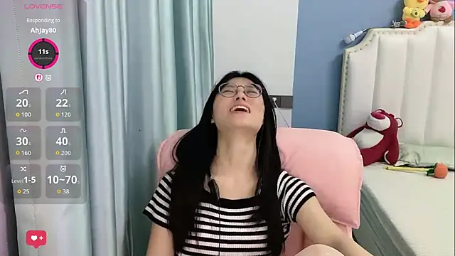 Luna-666's Live XXX Chat