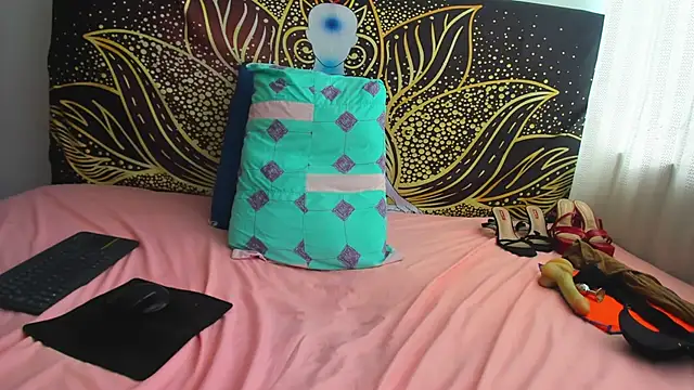 Chat +18 de mrs_angelica ao vivo