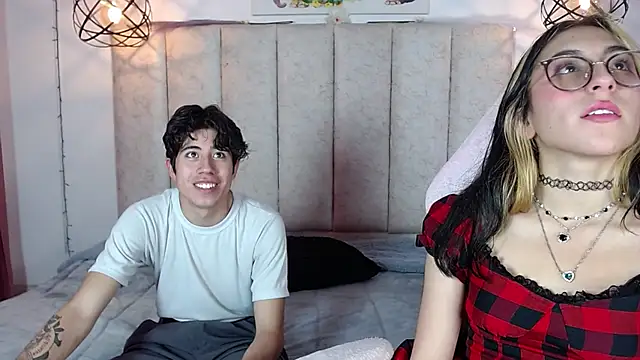 แชท XXX สดของ mrandmrsvixencs