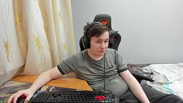 iliaskrislove live XXX chat