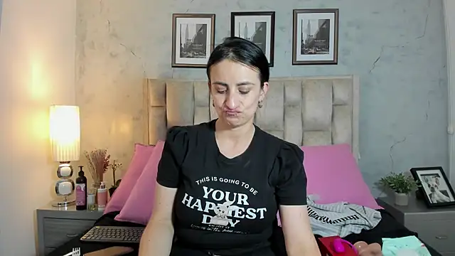 Megan_fenix Chat XXX live