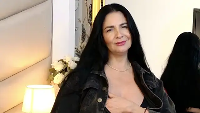 AlizonMoreti Adlı Modelin Canlı XXX Sohbeti