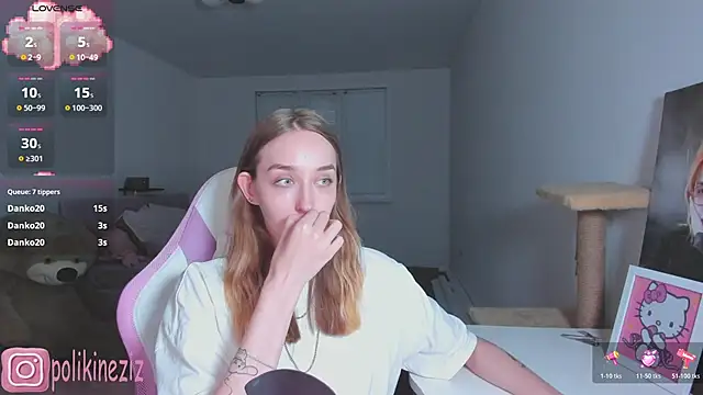 XXX chat uživo modela MoonDust