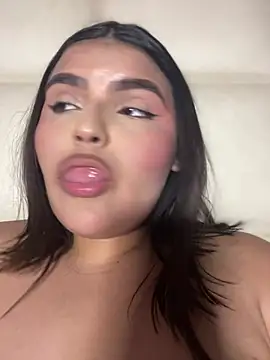 Lia_sexx Adlı Modelin Canlı XXX Sohbeti