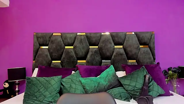 Chat +18 de MaluJensen ao vivo
