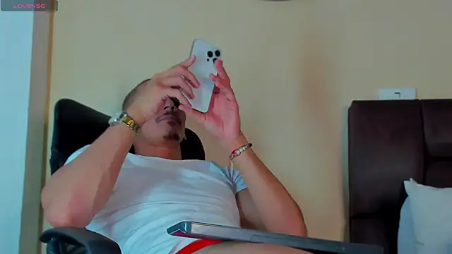 MikeRoss7777 Obrolan Langsung XXX