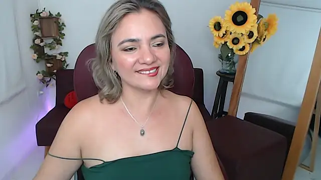 ana_milf Adlı Modelin Canlı XXX Sohbeti