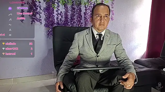 Chat +18 de GreisyAndHazzan ao vivo