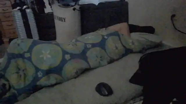 XXX chat uživo modela TWiSTYTheTwizted