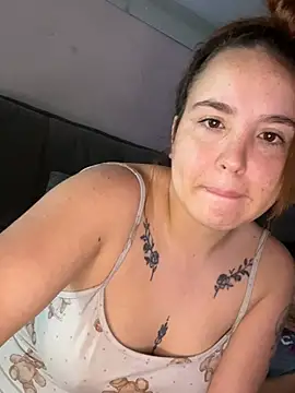 AMORINHA_S2_ Adlı Modelin Canlı XXX Sohbeti