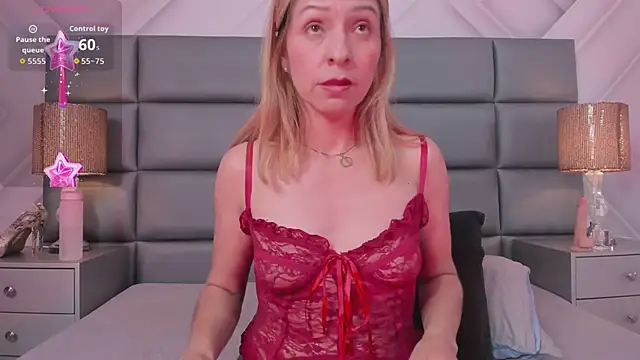 Chat +18 de AlexaFoxx_ ao vivo
