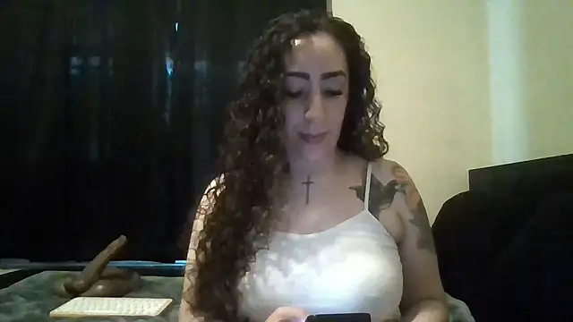 Chat +18 de hintofhoneyy ao vivo