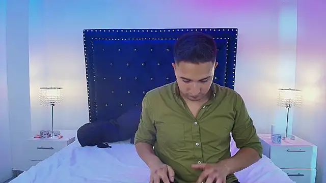 Chat +18 de Alissa_and_alann ao vivo