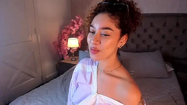 XXX chat uživo modela Sienna_brunette