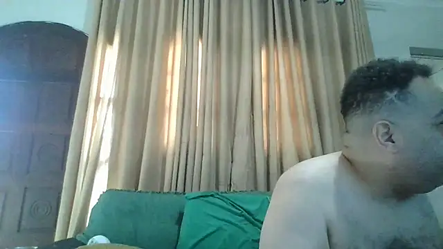UrsoBissexualPauGrosso's Live XXX Chat