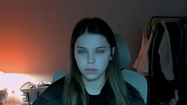 Chat +18 de MelissaBrank ao vivo