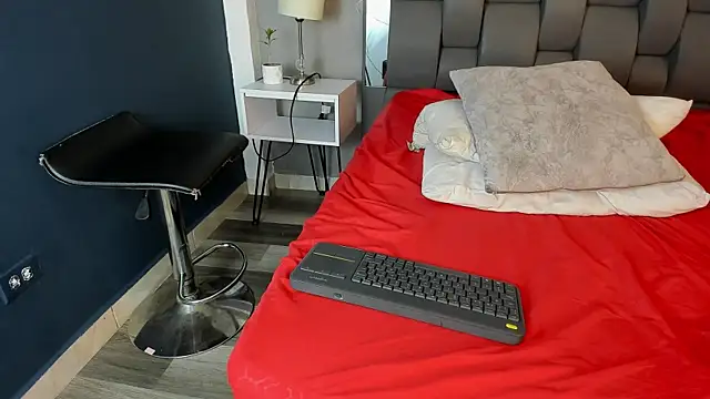 Charlie___Musk élő XXX-chatje