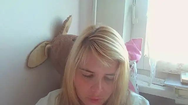 Chat XXX en directo de HornyElena