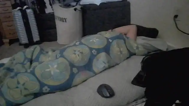 Chat +18 de TWiSTYTheTwizted ao vivo