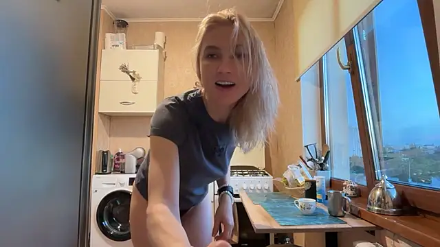 AngelJeni élő XXX-chatje