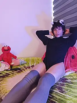 Živý XXX chat LittleTymmy
