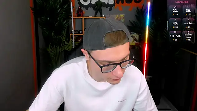 Онлайн чат XXX Emmit_Barker