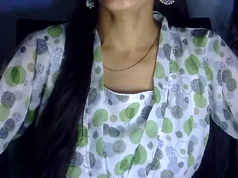 Chat +18 de Shazi_1 ao vivo
