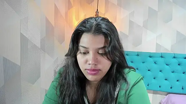 Chat +18 de LindaBreeS ao vivo