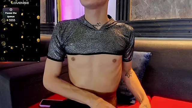 Chat +18 de Brianhot0F ao vivo