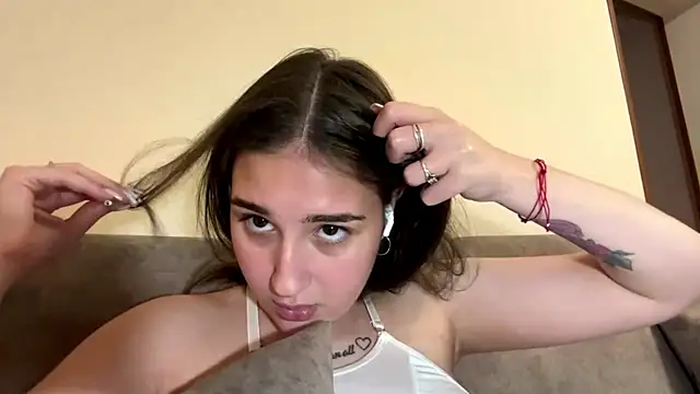 Chat +18 de AnnaMaccoil ao vivo