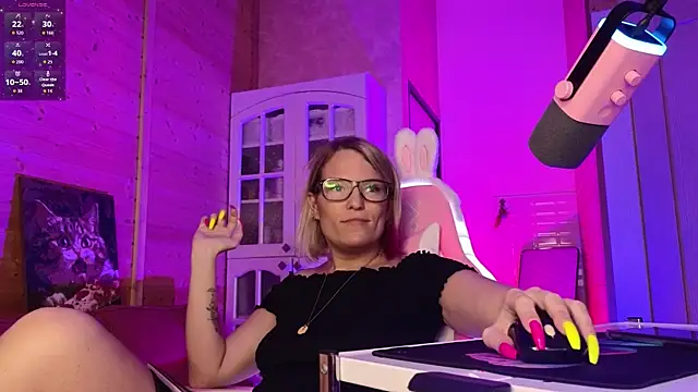 Lady_Shine's Live XXX Chat